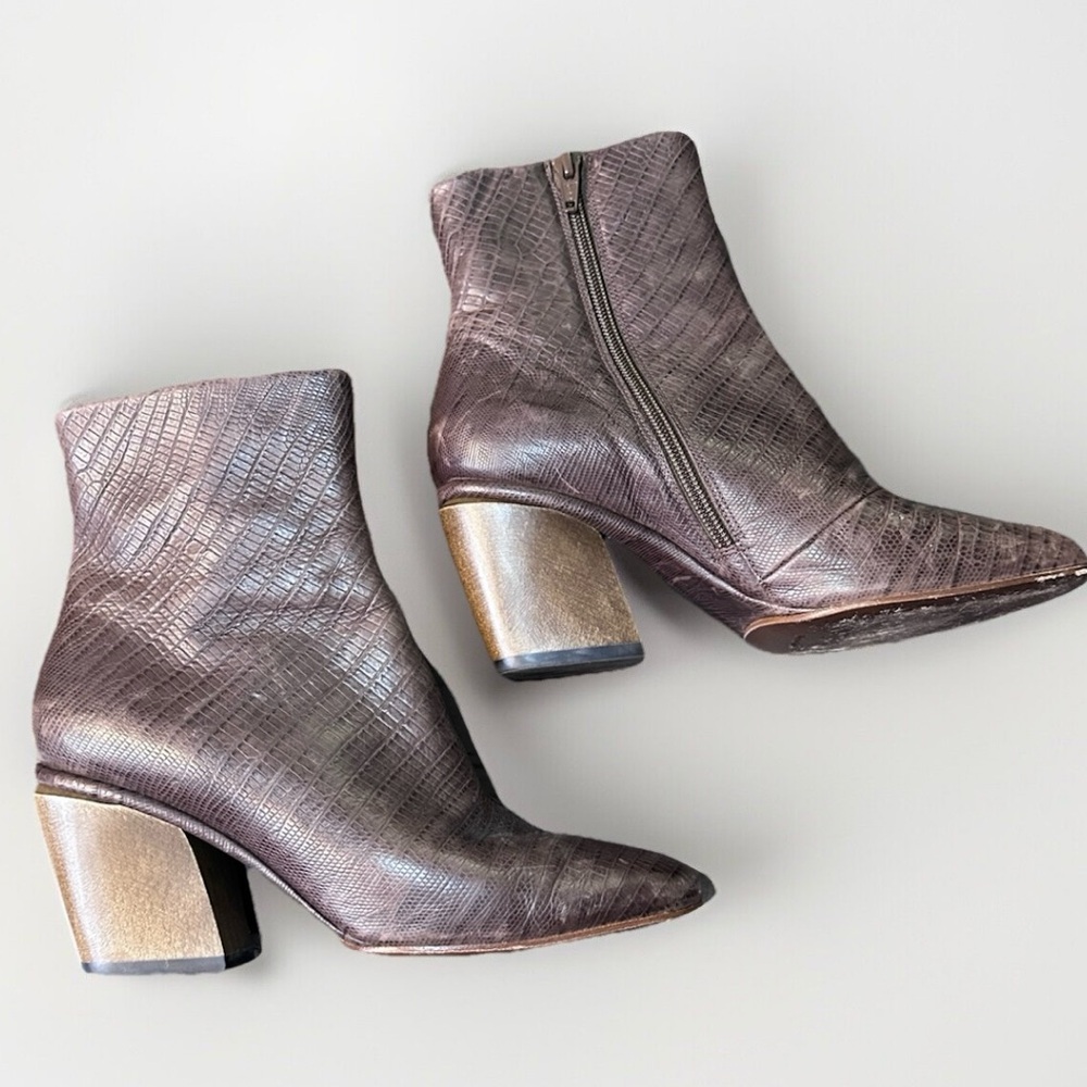 Coclico women  brown chunk heel almond‎ toe side zip ankle boot size 37/6.5